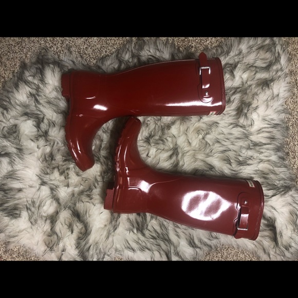Women’s size 7 Hunter Rainboots - Picture 4 of 8